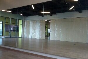 Partisi Ruangan Berkualitas Penyekat ruangan geser, Pintu Lipat Geser, Pintu Lipat Redam, Pintu Lipat Movable, Partisi Gerak Lipat, Partisi Ruangan Lipat