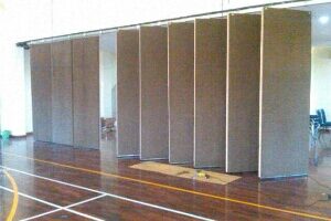 Solusi Partisi Ruangan Terbaik Penyekat ruangan geser, Pintu Lipat Geser, Pintu Lipat Redam, Pintu Lipat Movable, Partisi Gerak Lipat, Partisi Ruangan Lipat