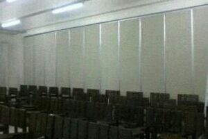 Solusi Partisi Ruangan Terbaik Penyekat ruangan geser, Pintu Lipat Geser, Pintu Lipat Redam, Pintu Lipat Movable, Partisi Gerak Lipat, Partisi Ruangan Lipat